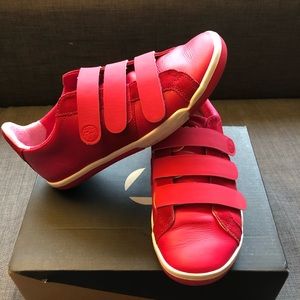 Plae Larkin Flamingo Velcro Shors